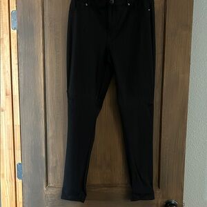 Cato Women's Black Ankle Pants